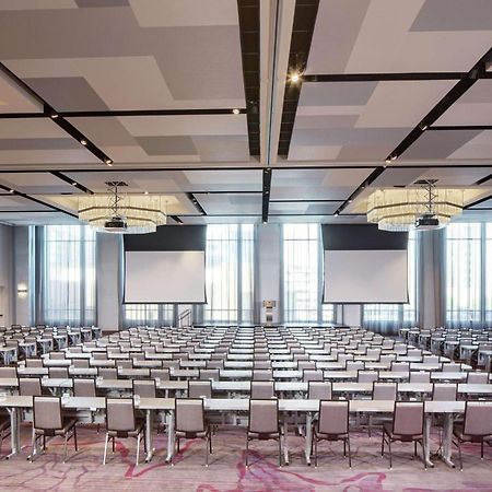 Hilton Rochester Mayo Clinic Area Екстер'єр фото